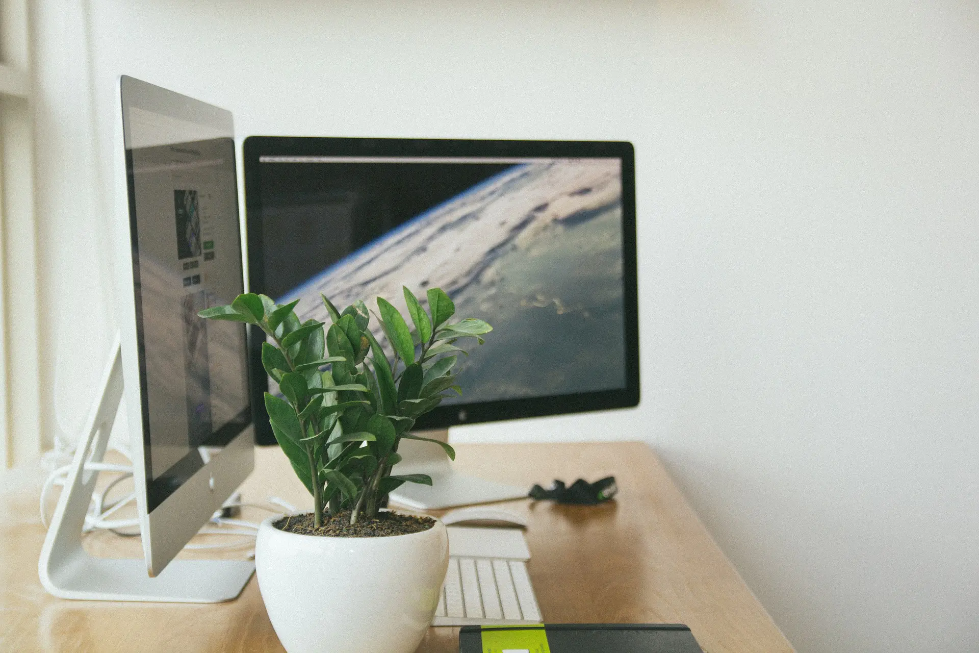 Troca de Bateria para Notebook em Porto Alegre 2 workplace 1246677 19201